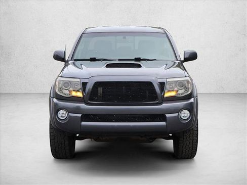 Used 2010 Toyota Tacoma 4x4 Double Cab image 2