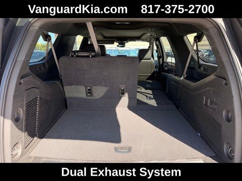 Used 2024 Chevrolet Suburban High Country AWD/4WD image 29