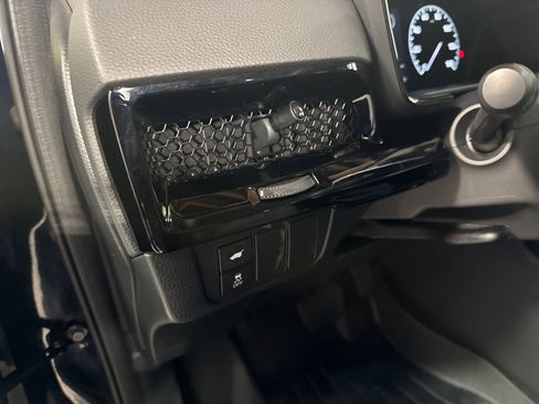 Used 2023 Honda CR-V EX-L image 15