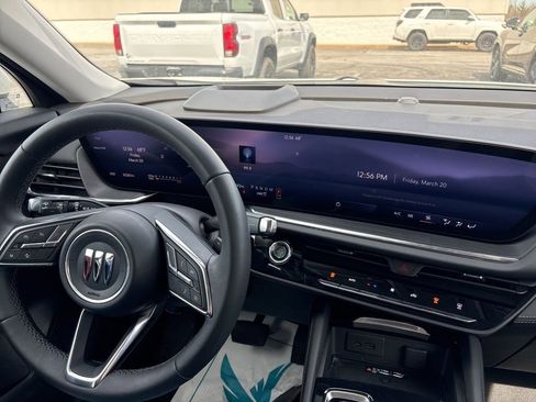 Used 2025 Buick Envision Preferred image 26