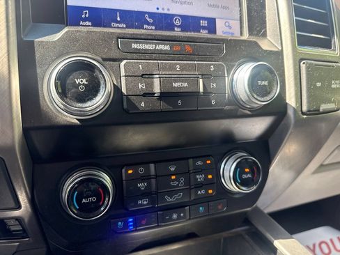 Used 2019 Ford F150 Limited w/ Trailer Tow Package AWD/4WD image 29