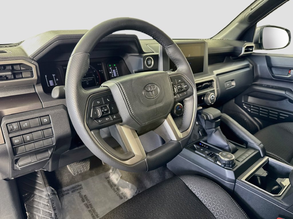 Used 2026 Toyota 4Runner SR5 AWD/4WD image 18