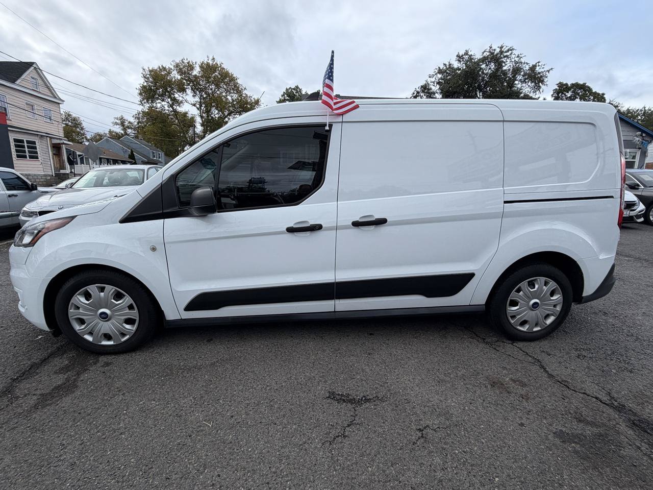 Used 2023 Ford Transit Connect XLT FWD image 6