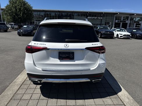 Certified 2025 Mercedes-Benz GLE 450e 4MATIC w/ Winter Package image 6