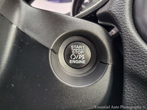 Used 2021 Jeep Compass Latitude FWD image 16