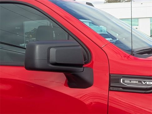 Used 2024 GMC Sierra 1500 Elevation image 12