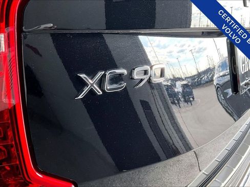 Certified 2024 Volvo XC90 B6 Ultimate w/ Protection Package Premier image 41