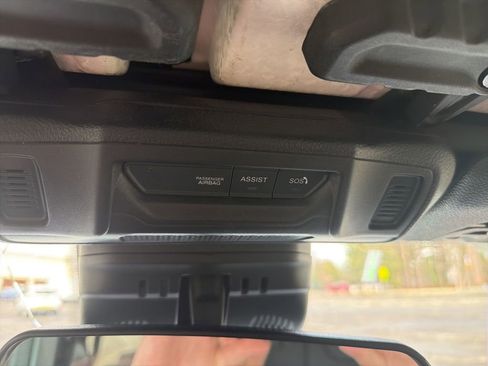 Used 2024 Jeep Wrangler Sport S image 31