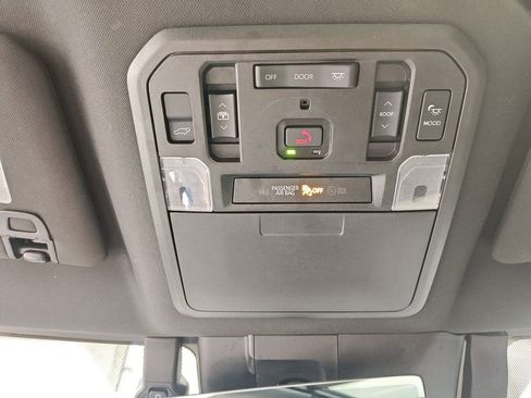 Used 2024 Toyota Sequoia Capstone AWD/4WD image 22