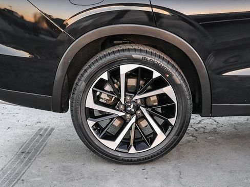 Used 2024 Mitsubishi Outlander SE AWD/4WD image 12