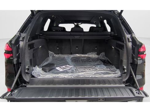 New 2026 BMW X5 xDrive40i w/ Premium Package AWD/4WD image 9