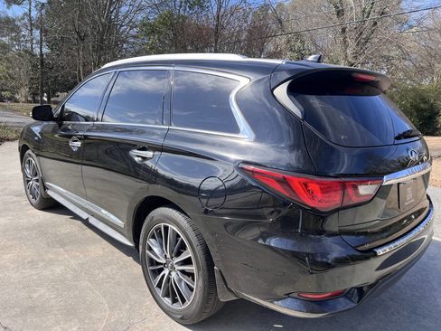 Used 2018 INFINITI QX60 Base 4dr SUV w/ Premium Plus Package image 8