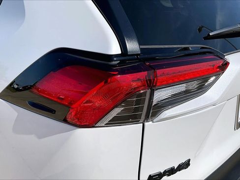 Used 2024 Toyota RAV4 XLE Premium AWD/4WD image 28