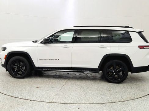 Used 2021 Jeep Grand Cherokee L Laredo image 4