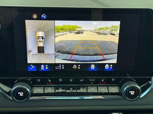 Used 2023 Chevrolet Colorado ZR2 w/ ZR2 Convenience Package III AWD/4WD image 35