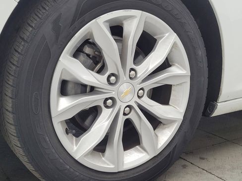 Used 2024 Chevrolet Malibu LT FWD image 31