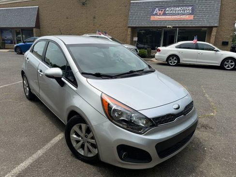 Used 2013 Kia Rio EX w/ Convenience Pkg FWD image 1