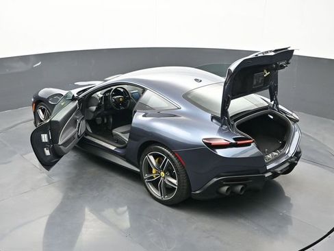 Used 2023 Ferrari Roma image 25