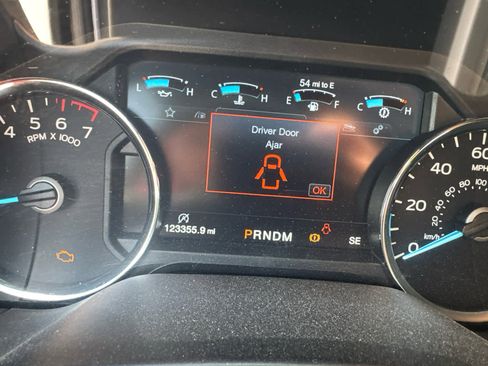 Used 2019 Ford F150 Lariat AWD/4WD image 8