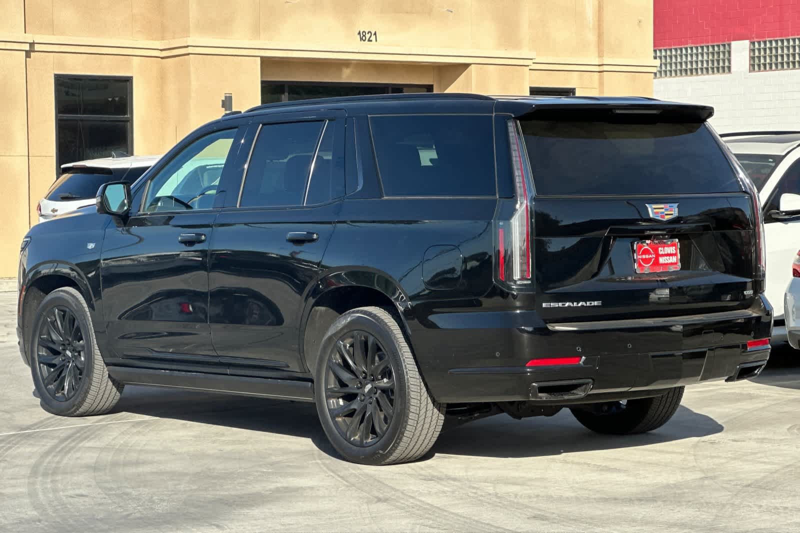 Used 2025 Cadillac Escalade Sport w/ Touring Package AWD/4WD image 7