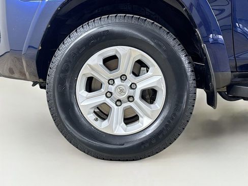 Certified 2021 Toyota 4Runner SR5 Premium AWD/4WD image 25