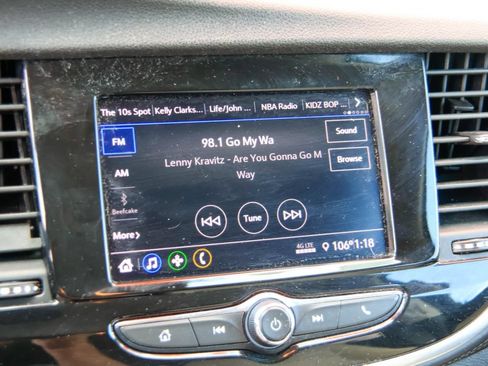 Used 2022 Buick Encore Preferred w/ Safety Package AWD/4WD image 3