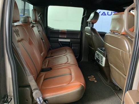 Used 2019 Ford F150 King Ranch w/ Equipment Group 601A Luxury AWD/4WD image 33