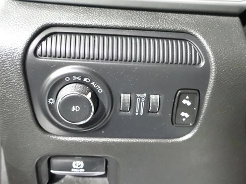 Used 2024 Jeep Wagoneer L Series II w/ Flexible Seating Group AWD/4WD image 22