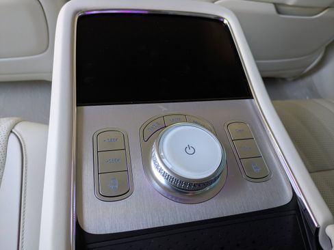 New 2026 Genesis G90 3.5T image 14