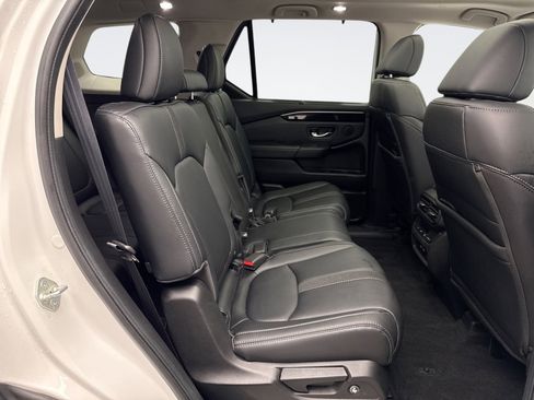 Used 2023 Honda Pilot Touring image 21