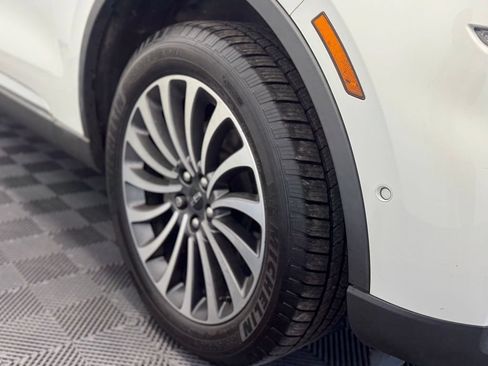 Used 2022 Lincoln Aviator Reserve w/ Elements Package Plus AWD/4WD image 4