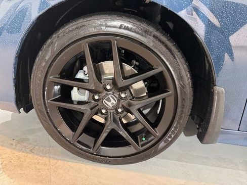 Used 2025 Honda Civic Sport image 18