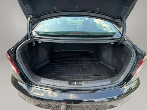 Used 2020 Hyundai Elantra SEL w/ Cargo Package (C1) FWD image 17