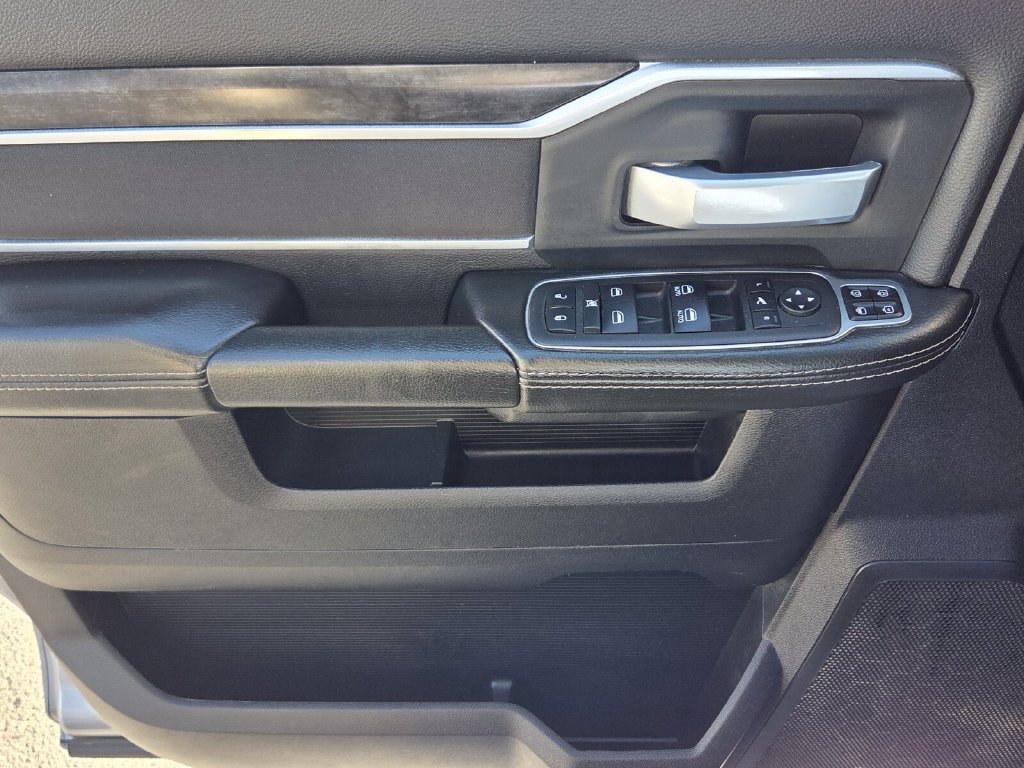 Used 2024 RAM 2500 Big Horn w/ Safety Group AWD/4WD image 30