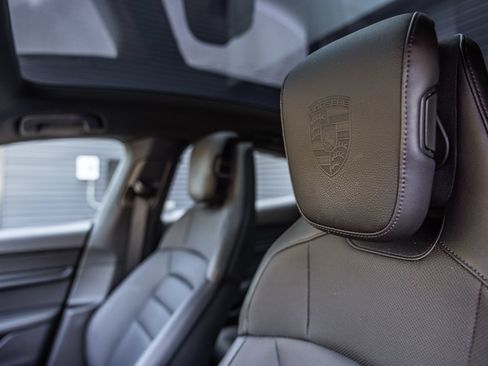 Certified 2023 Porsche Taycan RWD image 12