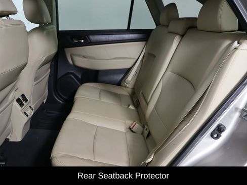 Used 2018 Subaru Outback 3.6R Limited AWD/4WD image 16