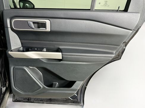 Used 2024 Ford Explorer XLT w/ Equipment Group 202A image 30