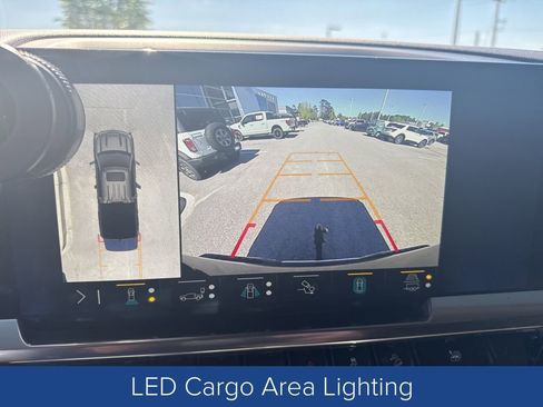 Used 2022 Chevrolet Silverado 1500 LTZ w/ Z71 Off-Road Package image 12