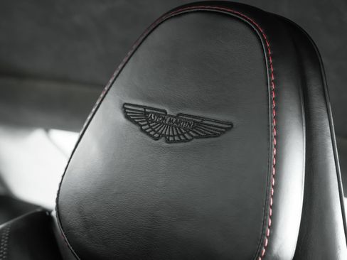 Used 2019 Aston Martin DB11 Coupe RWD image 84