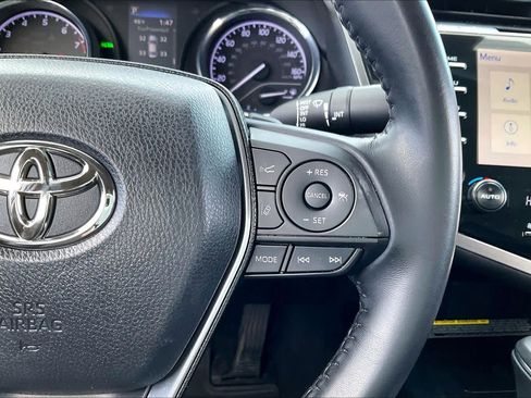 Used 2019 Toyota Camry SE image 26