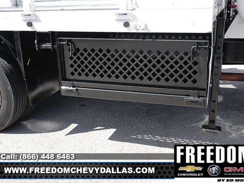 Used 2014 Ford F550 4x4 Regular Cab Super Duty image 37