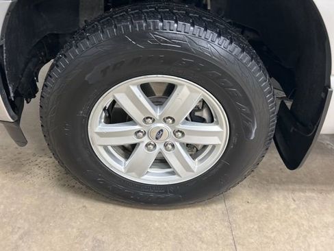 Used 2022 Ford F150 XLT w/ Trailer Tow Package image 9