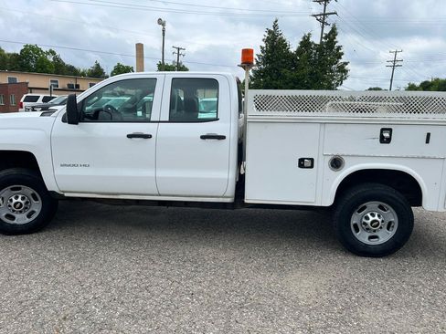Used 2015 Chevrolet Silverado 2500 W/T AWD/4WD image 6