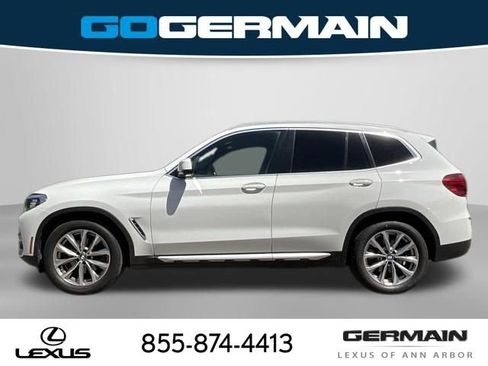 Used 2018 BMW X3 xDrive30i w/ Premium Package AWD/4WD image 4