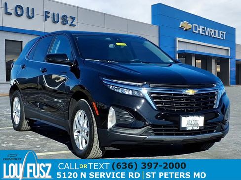 Used 2022 Chevrolet Equinox LT image 1