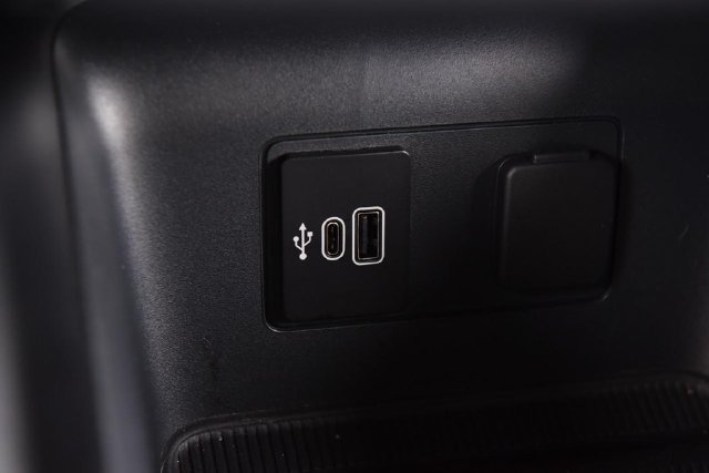 Used 2026 Ford Explorer ST-Line AWD/4WD image 16