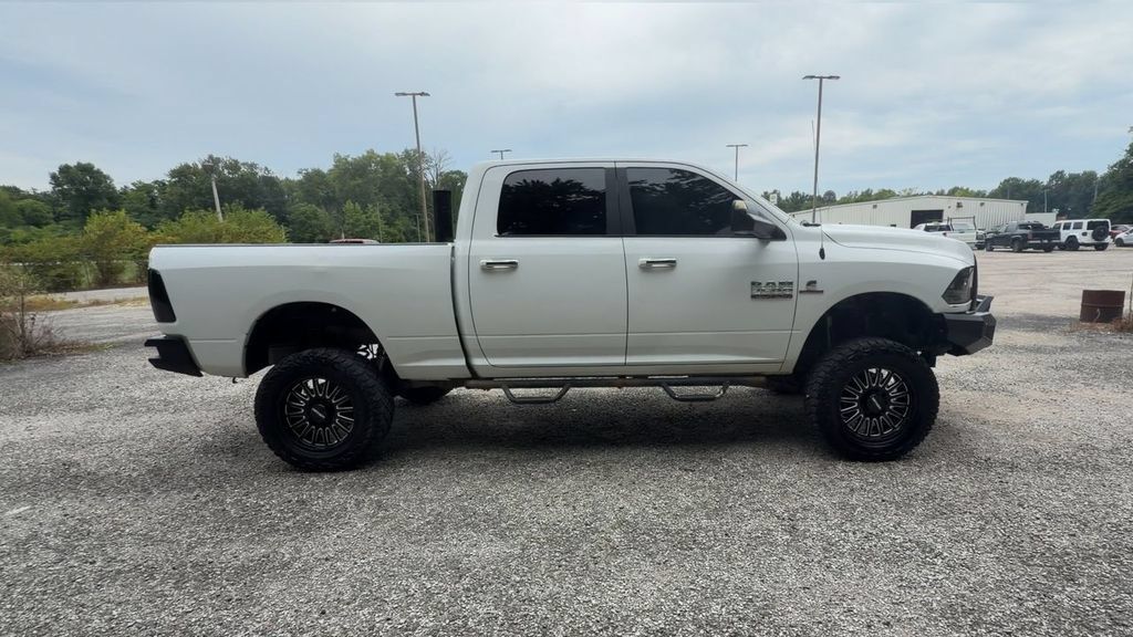 Used 2018 RAM 2500 SLT AWD/4WD image 9