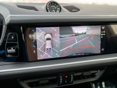 New 2025 Porsche Cayenne GTS image 19