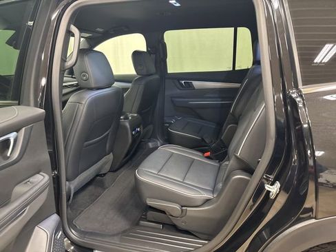 Used 2025 Buick Enclave Preferred image 15