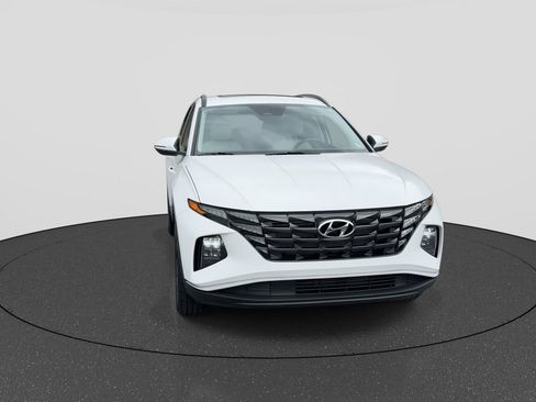 Used 2023 Hyundai Tucson SEL w/ Convenience Package image 3